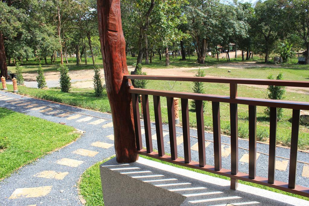 Lanta Happy Hill Hotel Koh Lanta Ngoại thất bức ảnh