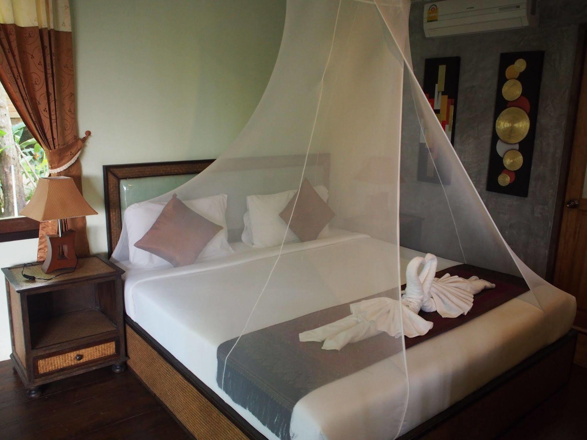 Lanta Happy Hill Hotel Koh Lanta Ngoại thất bức ảnh
