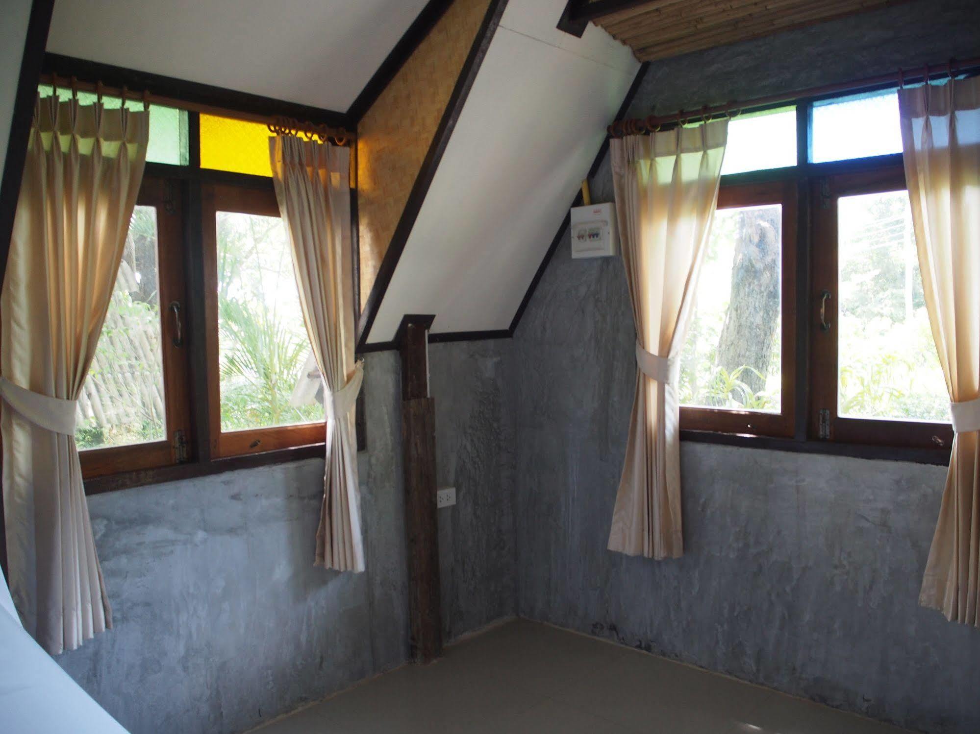 Lanta Happy Hill Hotel Koh Lanta Ngoại thất bức ảnh